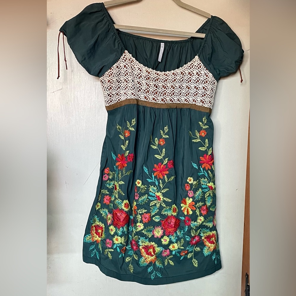Crochet top by Bizz size M